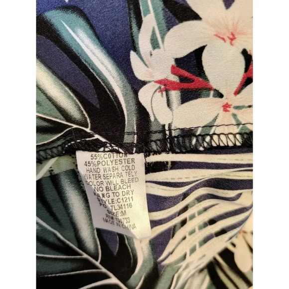 Umgee Tropical Tucan Leaf Forest Print Long Sleeve Shirt Button Up Size M - Picture 6 of 9